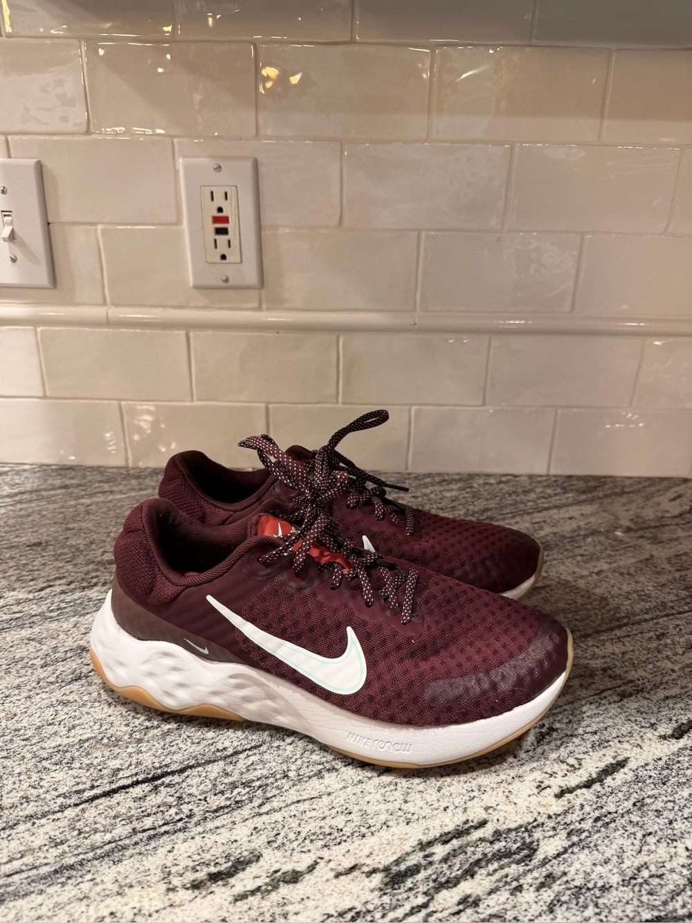 Women’s Nike Renew Ride 3 Burgundy DC8184-601 Size 10